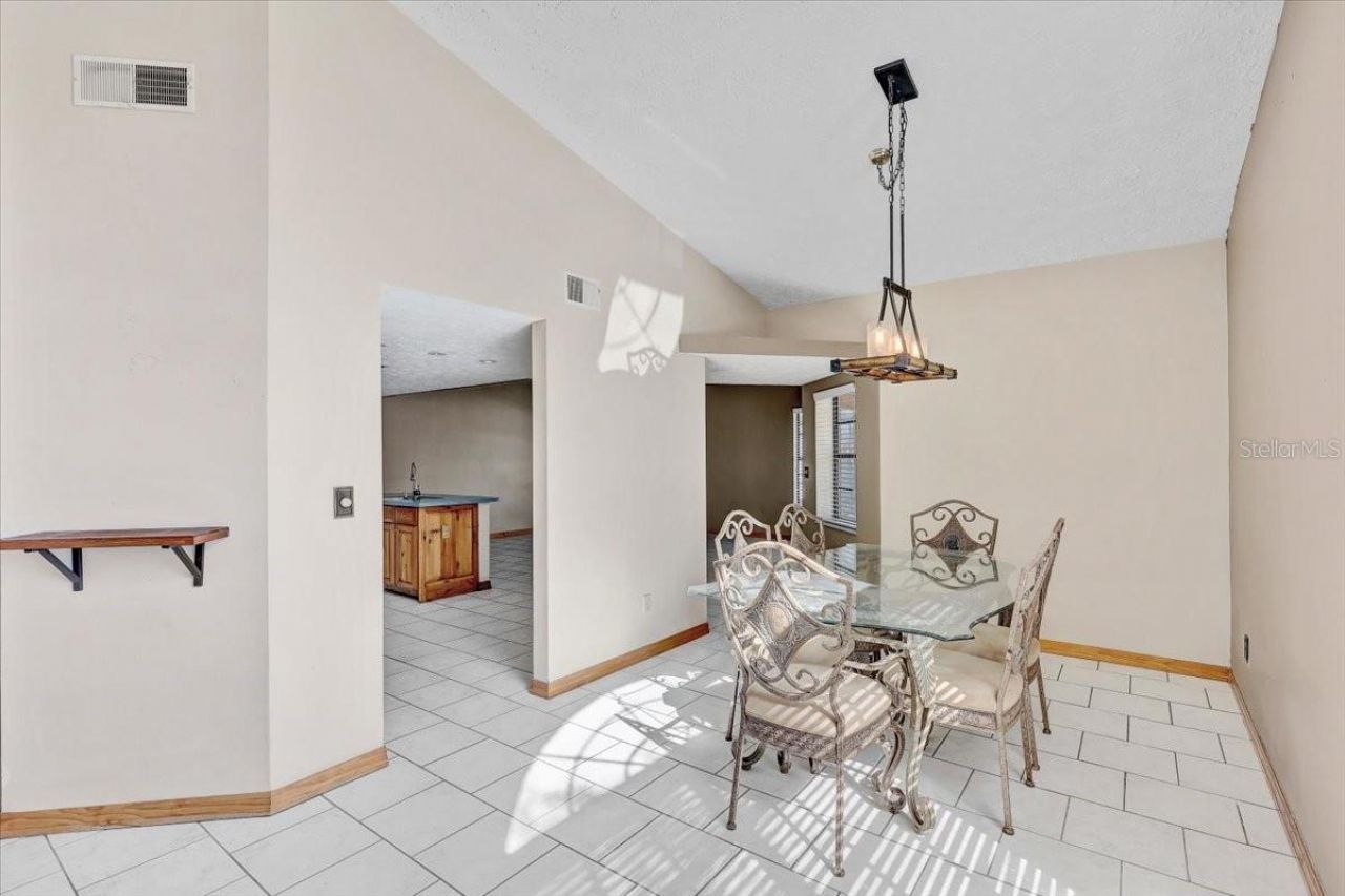 1604 Southwind Drive , Brandon, FL 33510 Photo