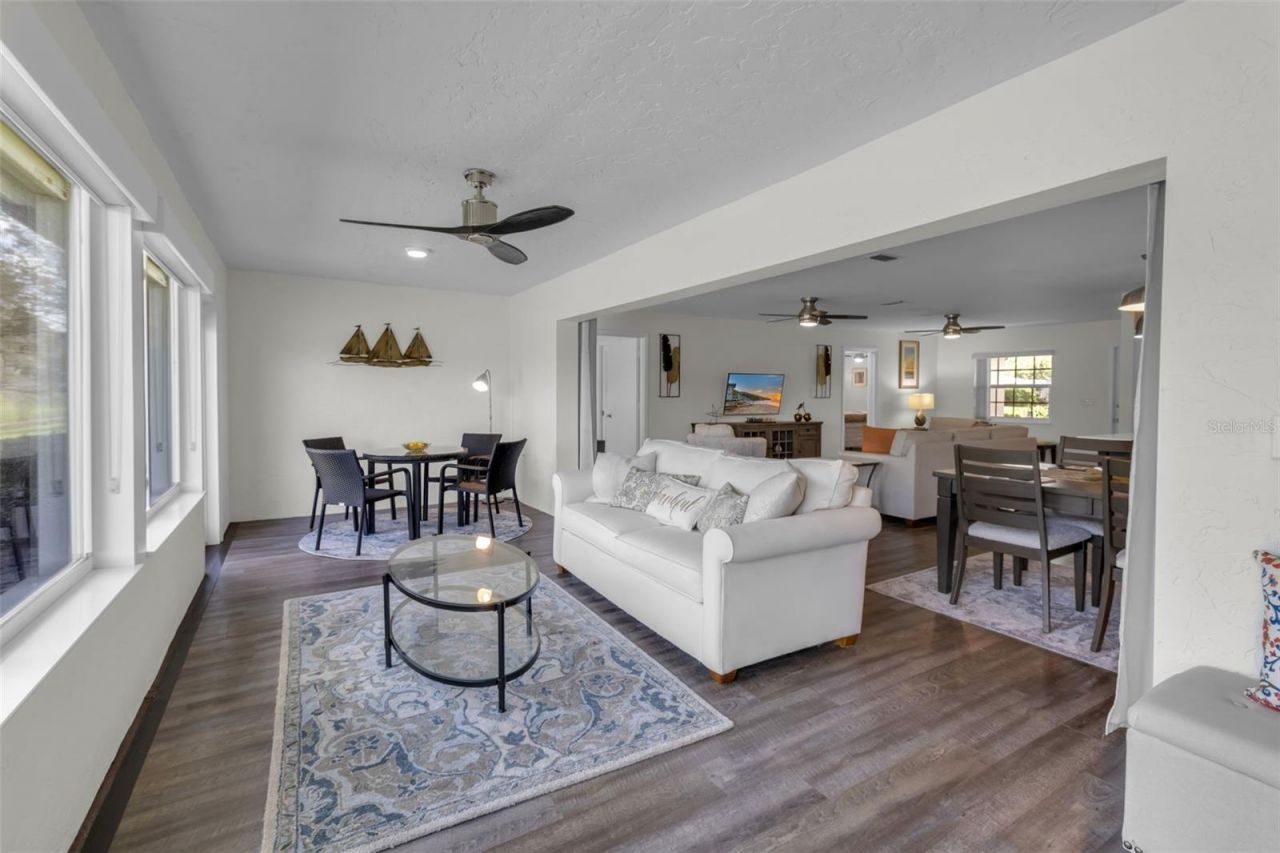 5519 Palm Aire Drive, Sarasota, FL 34243 Photo