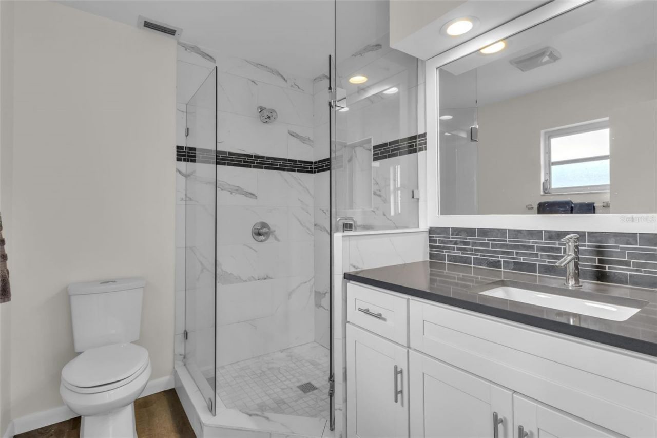 5519 Palm Aire Drive, Sarasota, FL 34243 Photo