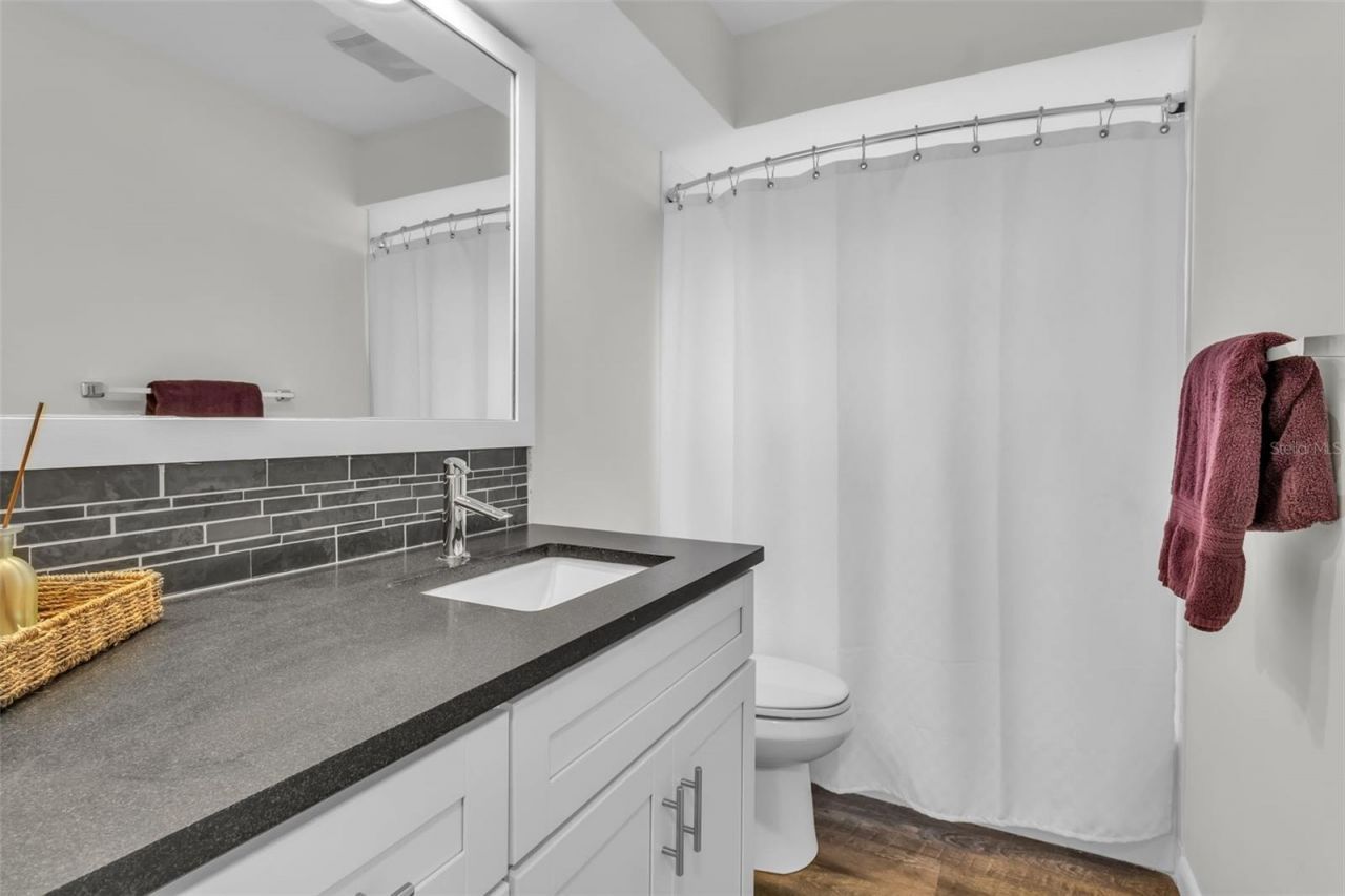 5519 Palm Aire Drive, Sarasota, FL 34243 Photo