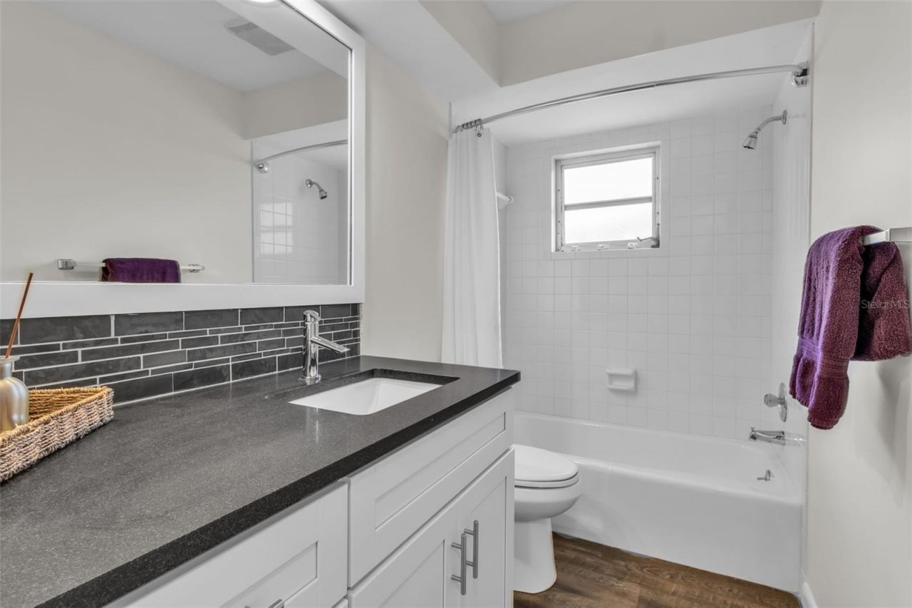 5519 Palm Aire Drive, Sarasota, FL 34243 Photo