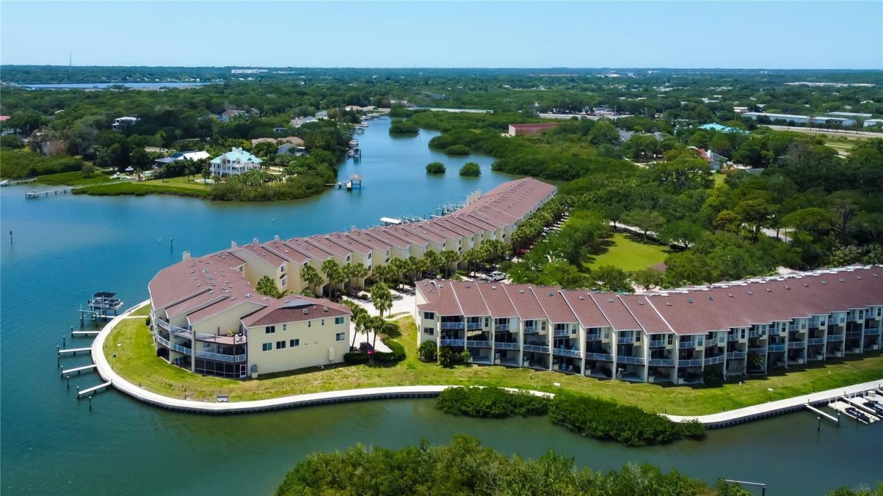 120 Brent Circle, Oldsmar, FL 34677 Main Photo