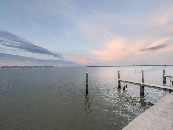 120 BRENT CIRCLE , OLDSMAR, FL 34677