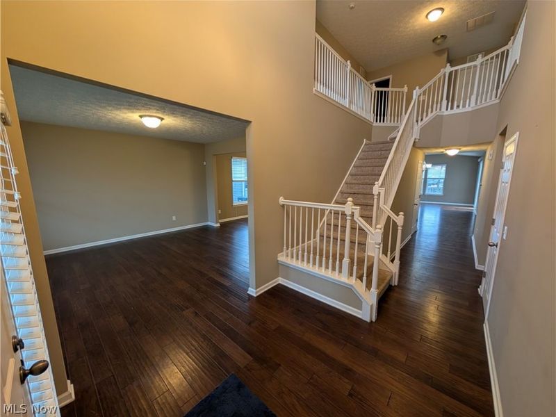 32815 Rebecca Lane , Avon Lake, OH 44012 Photo 2