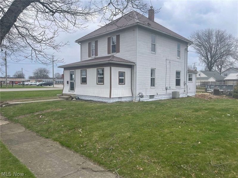 116 W Platt Street , West Lafayette, OH 43845 Photo 2