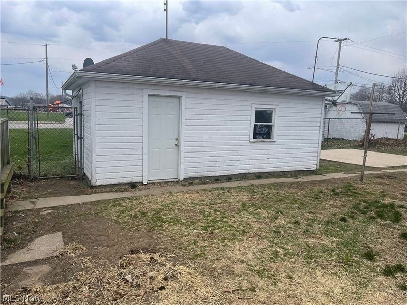 116 W Platt Street , West Lafayette, OH 43845 Photo 4