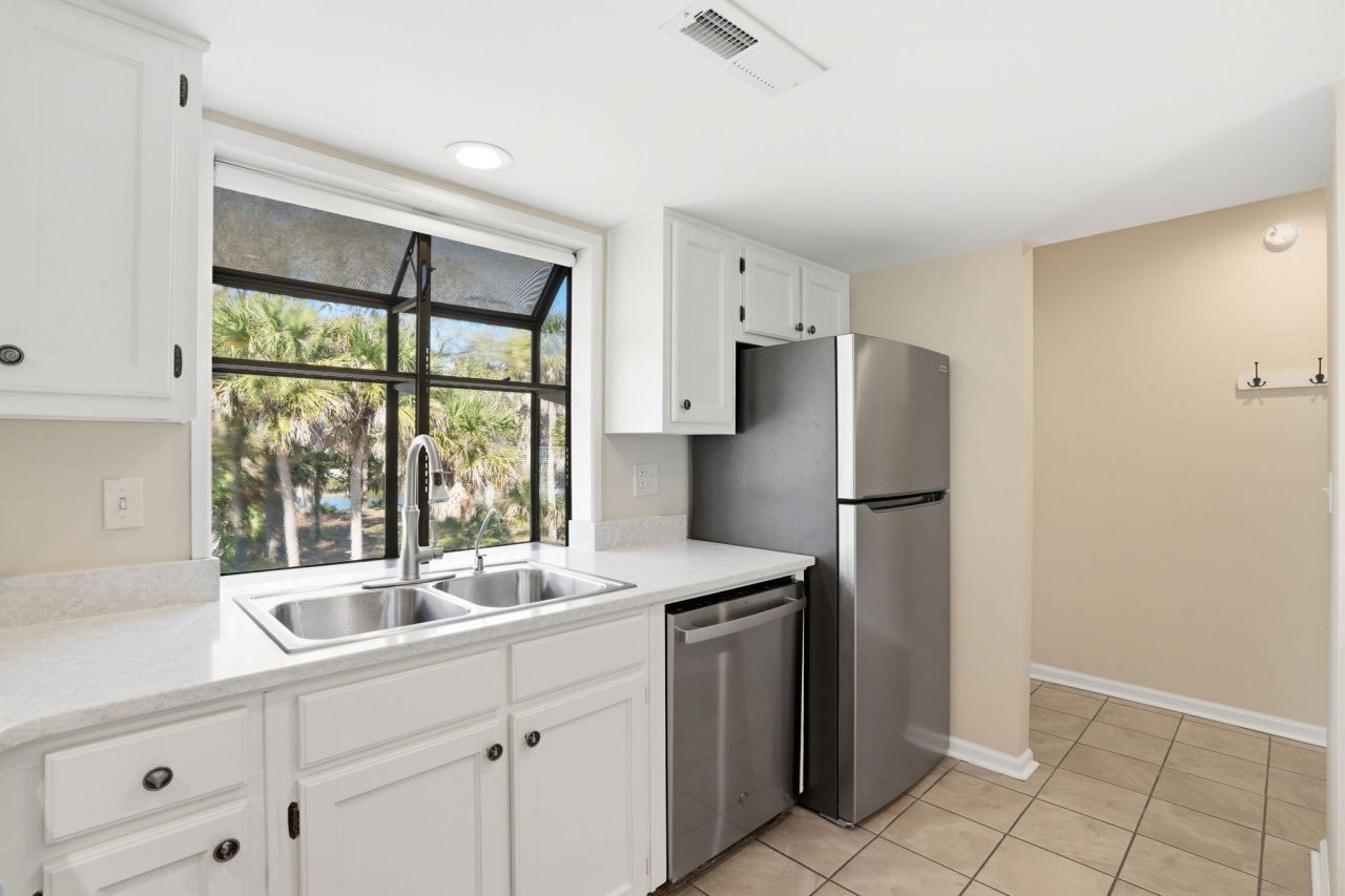 798 Summerwind Circle Photo 5