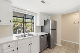 798 Summerwind Circle photo 4