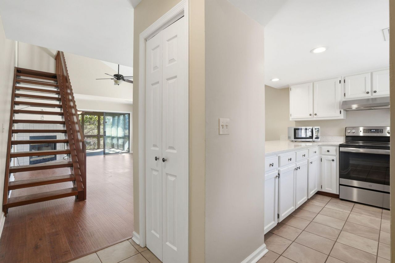 798 Summerwind Circle Photo 7