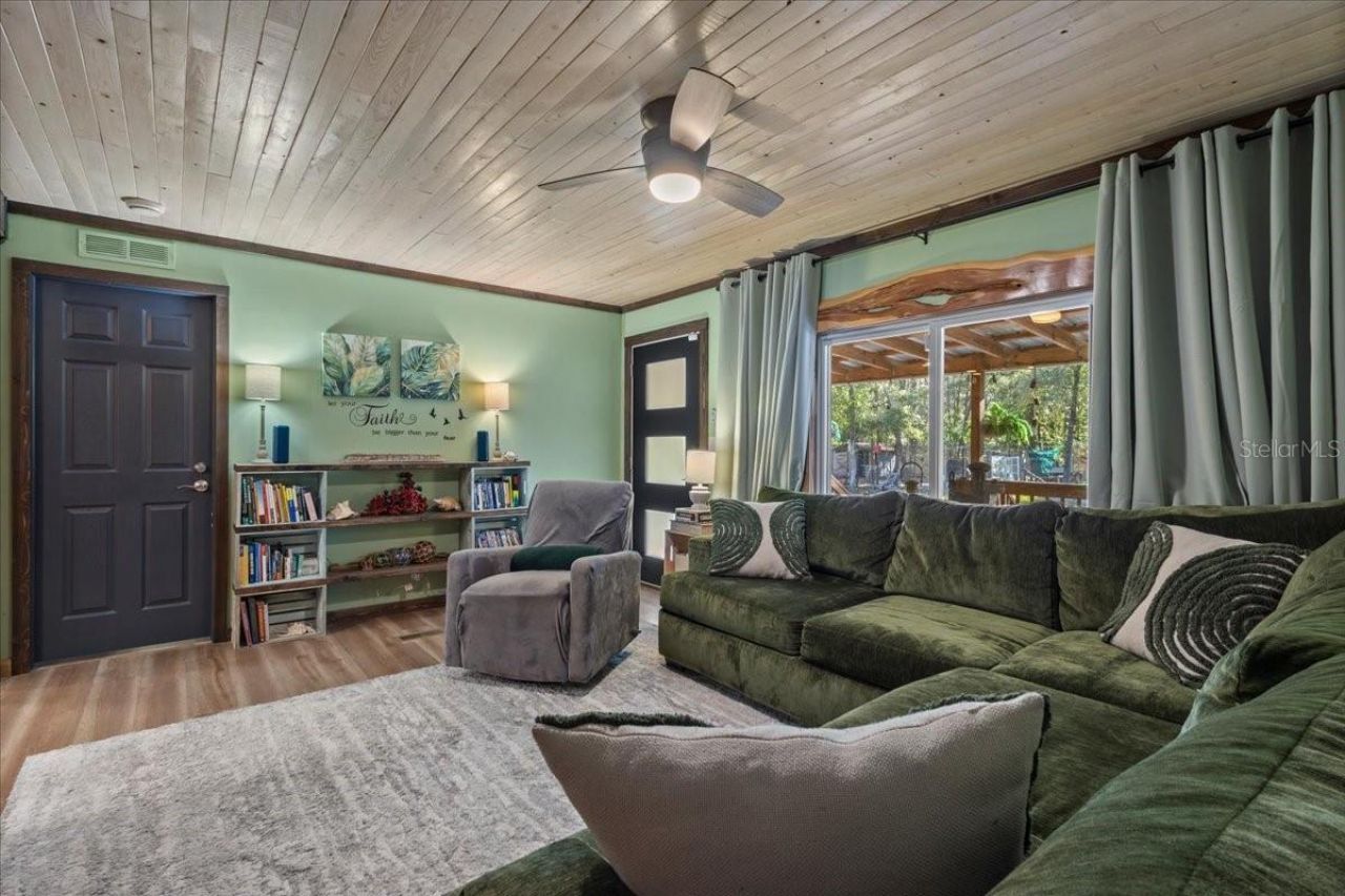 5850 NW 50th Street , Bell, FL 32619 Photo