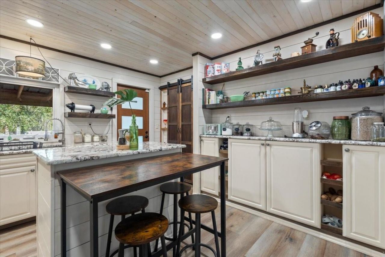 5850 NW 50th Street , Bell, FL 32619 Photo