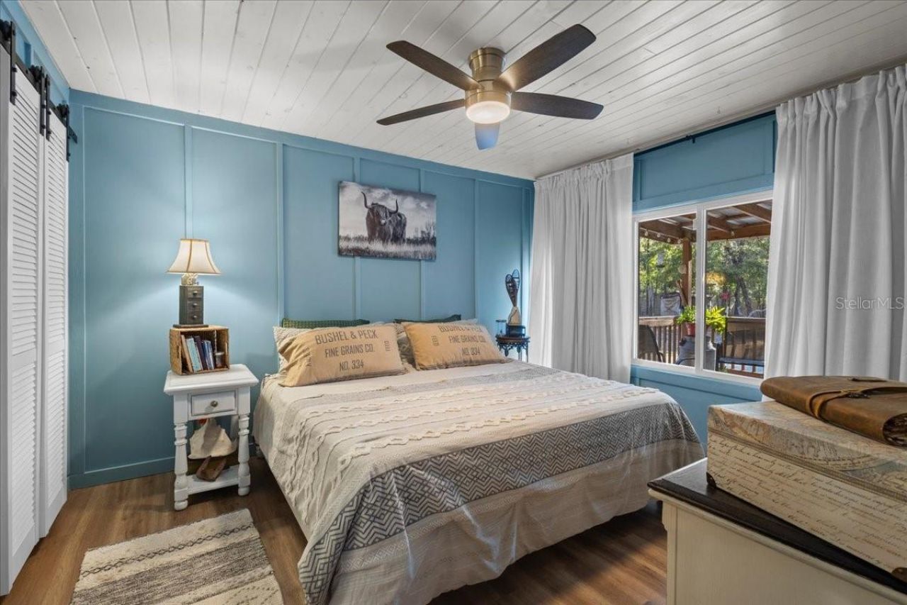 5850 NW 50th Street , Bell, FL 32619 Photo