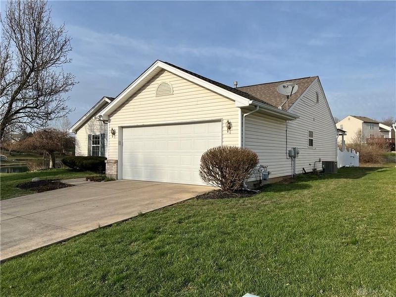 4271 Coach Light Trail, Dayton, OH 45424 Photo 3