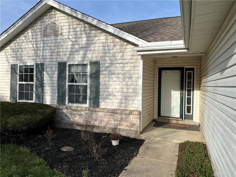 4271 Coach Light Trail, Dayton, OH 45424 Photo 4