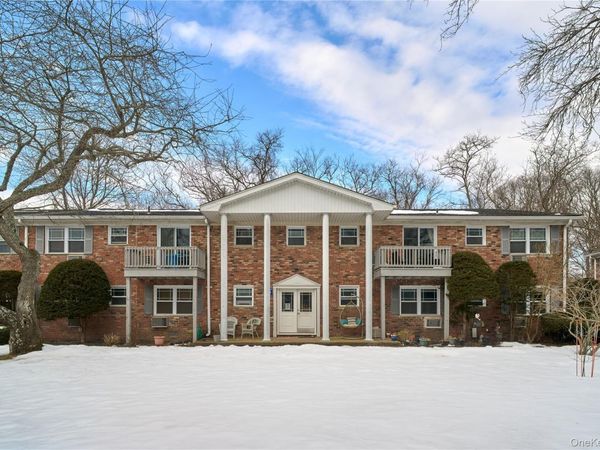 230 Fairharbor Drive, Unit 230, Patchogue, NY 11772