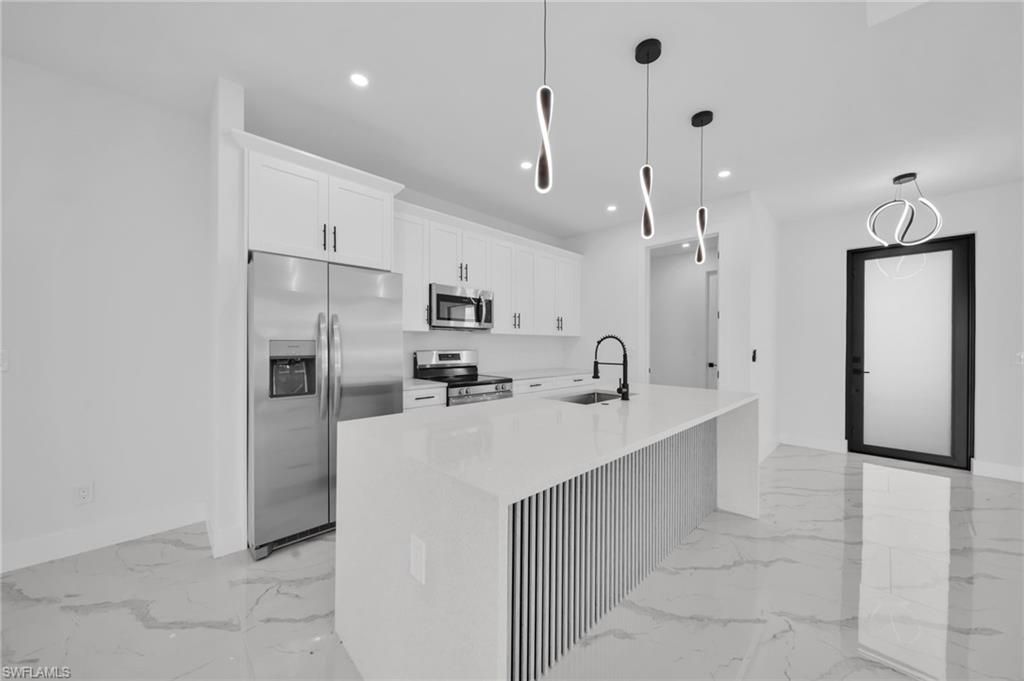 921 Chiquita Blvd N, Cape Coral, FL 33993 Photo