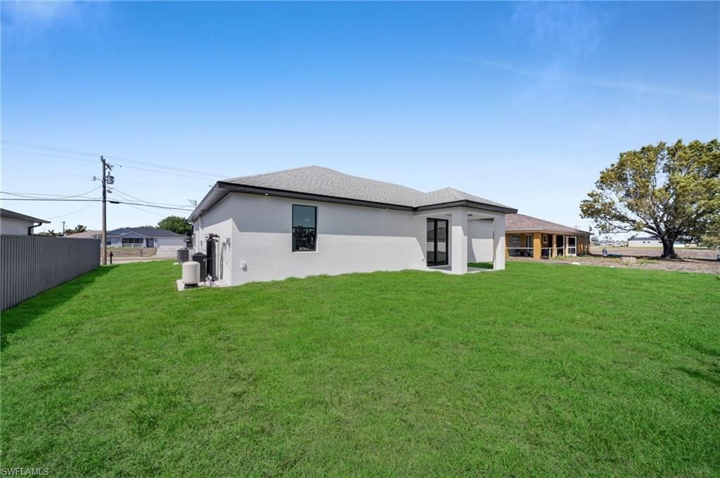 921 Chiquita Blvd N, Cape Coral, FL 33993 Photo