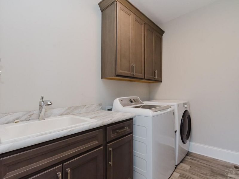 10957 Shallow Creek Court, Washington Township, OH 45458 Photo 23