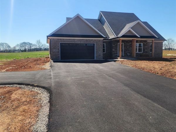 1396 Roark Road , Franklin, KY 42134