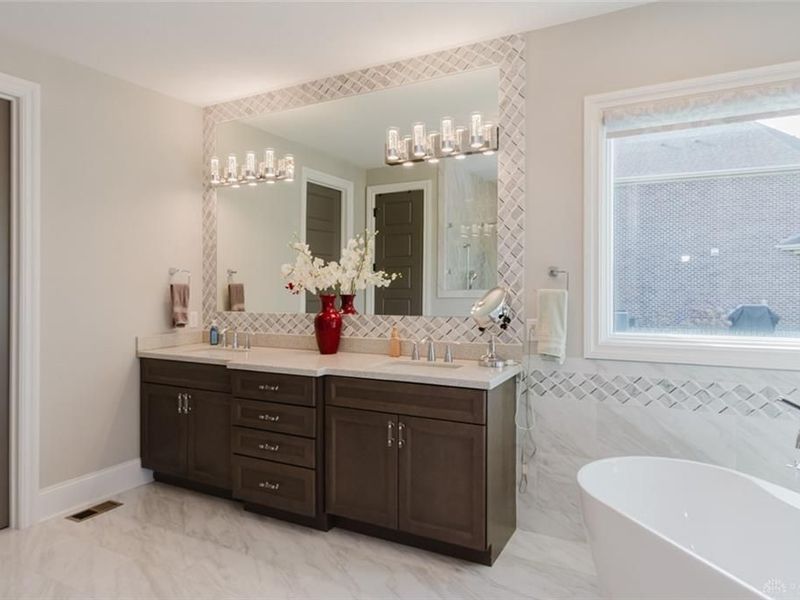 10957 Shallow Creek Court, Washington Township, OH 45458 Photo 31