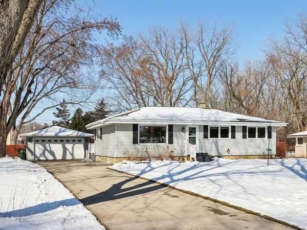 6751 S 111th St, Franklin, WI 53132