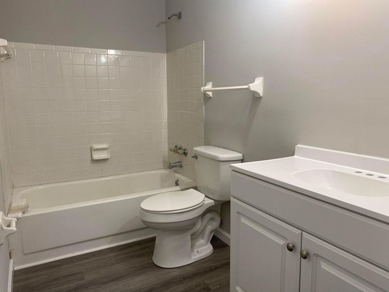 822 Ronson Avenue , Columbus, OH 43230 Photo 14