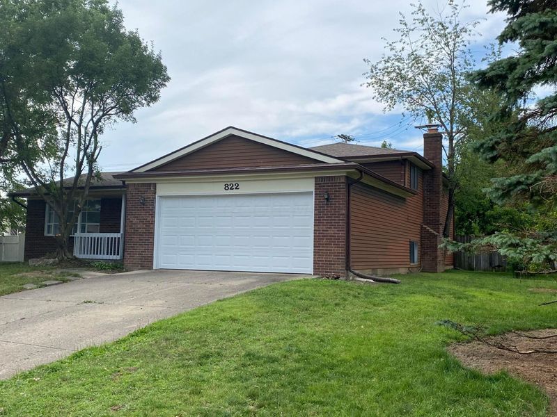 822 Ronson Avenue , Columbus, OH 43230 Photo 2