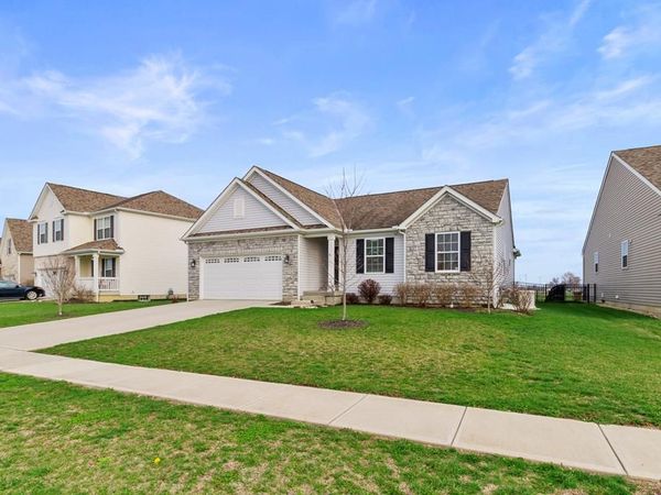 159 Chestnut Commons Drive, Commercial Point, OH 43116