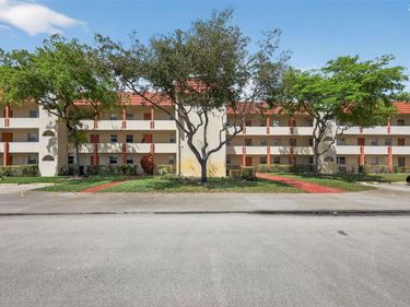 8051 N SUNRISE LAKES DRIVE, Unit 307, SUNRISE, FL 33322