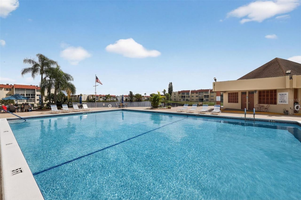 8051 N Sunrise Lakes Drive, Unit 307, Sunrise, FL 33322 Photo