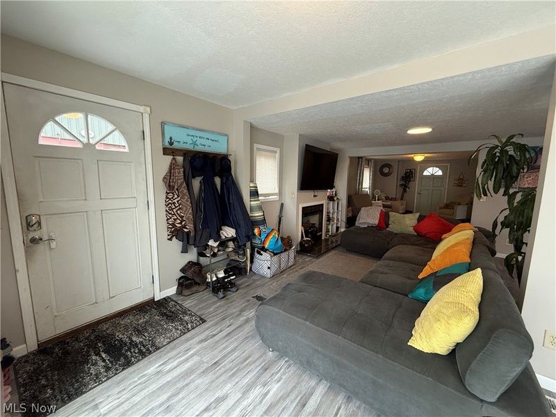 1376 Catherine Avenue Extension, Lakemore, OH 44250 Photo 8