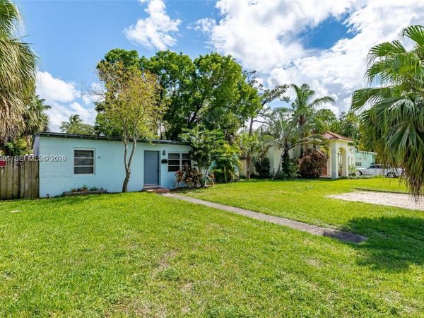 1716 SW 12th Ct, Fort Lauderdale, FL 33312