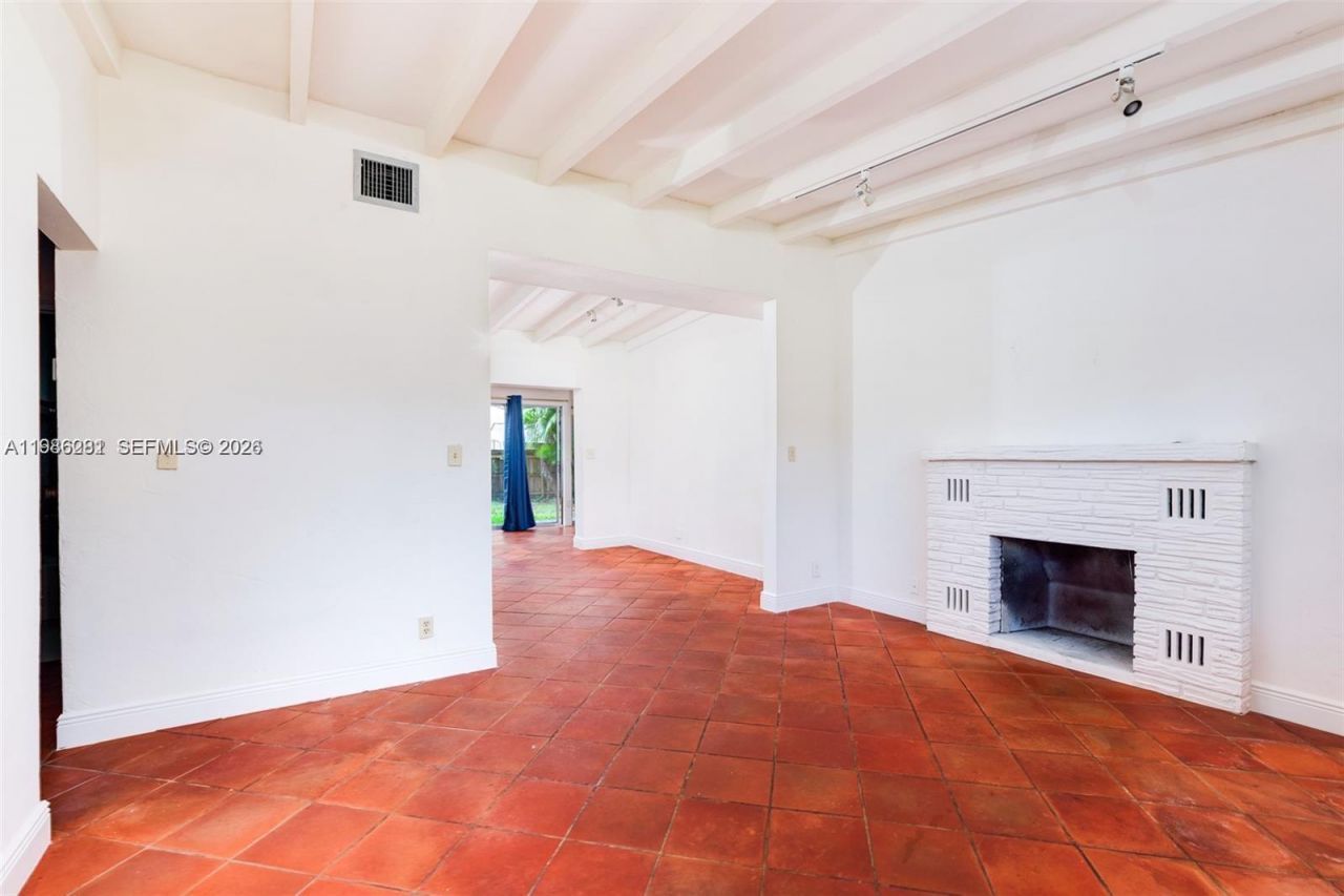 1716 SW 12th Ct, Fort Lauderdale, FL 33312 Photo