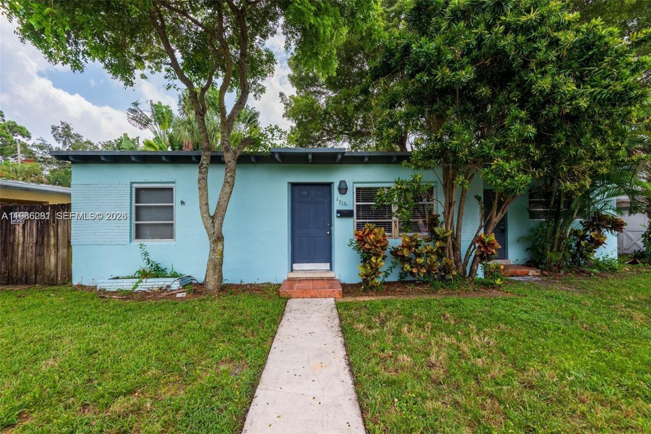 1716 SW 12th Ct, Fort Lauderdale, FL 33312 Photo