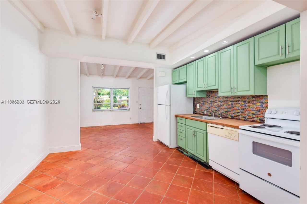 1716 SW 12th Ct, Fort Lauderdale, FL 33312 Photo