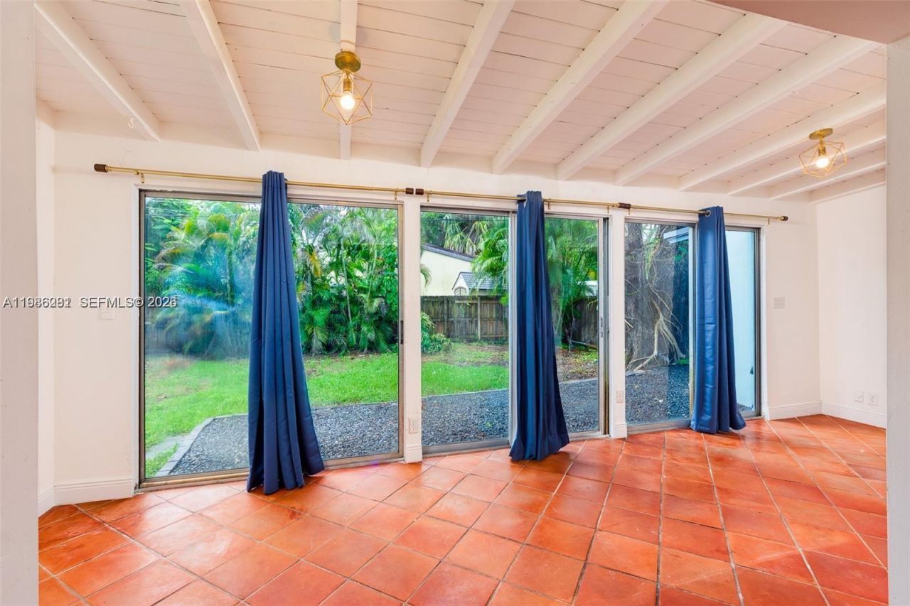 1716 SW 12th Ct, Fort Lauderdale, FL 33312 Photo