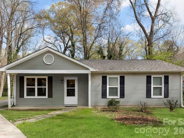 5307 Dawndeer Lane , Charlotte, NC 28212