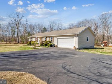 8174 BLACK WALNUT RUN RD, RHOADESVILLE, VA 22542