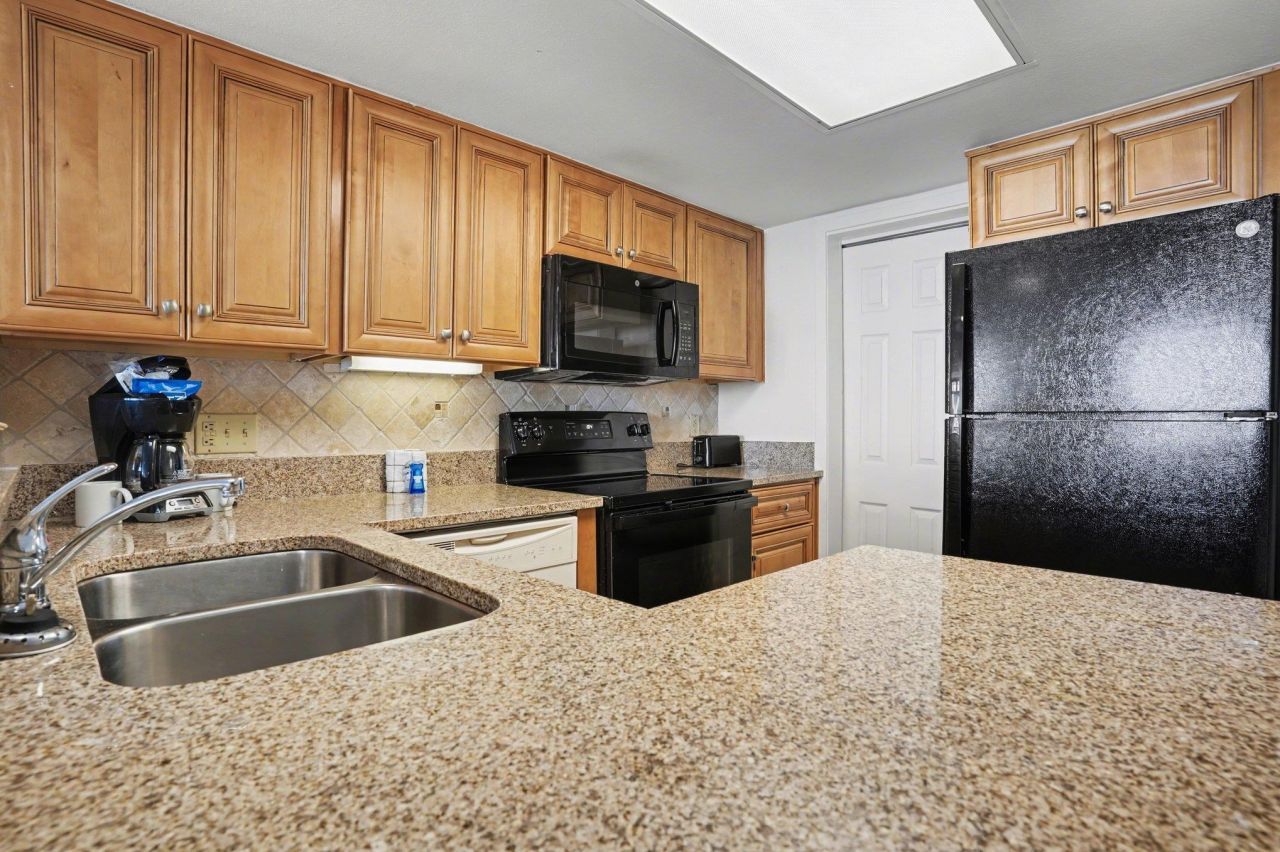 4800 S Ocean Blvd. Photo 5