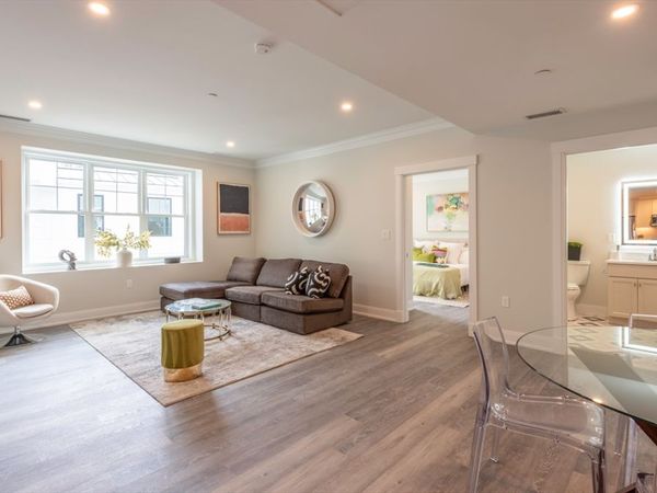 61 County St, Unit 103, Dover, MA 02030