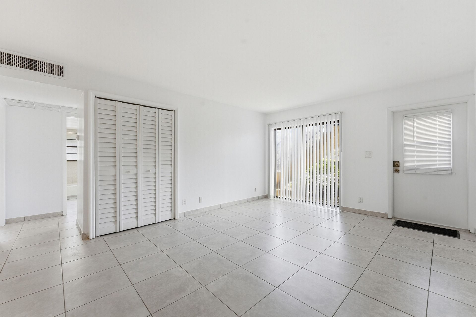 2671 Riverside Drive, Unit 1, Coral Springs, FL 33065 Photo