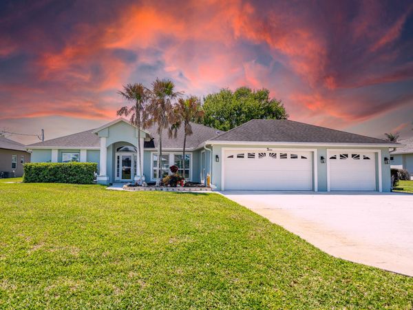 5754 NW Jigsaw Lane, Port St. Lucie, FL 34986