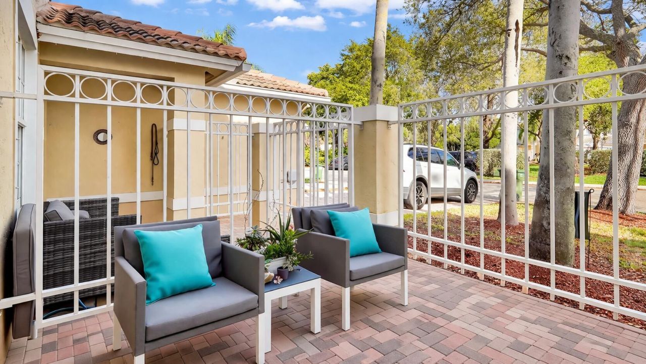 2221 NW 171st Terrace, Unit -, Pembroke Pines, FL 33028 Photo