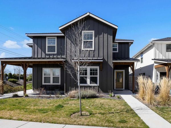 1685 E Cutgrass Ln, Eagle, ID 83616