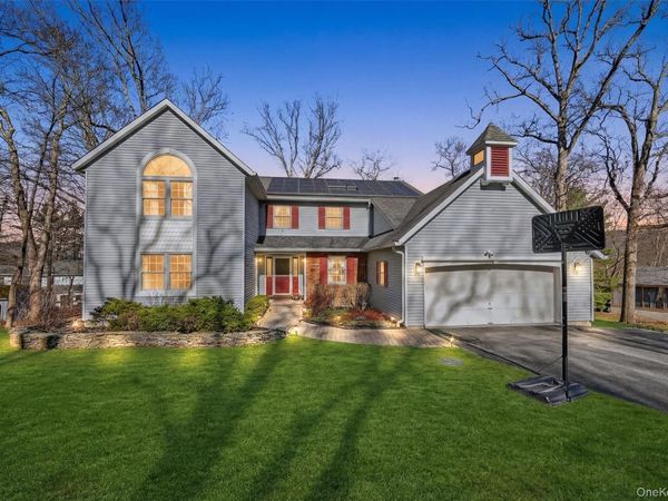 22 Dogwood Drive, Central Valley, NY 10917