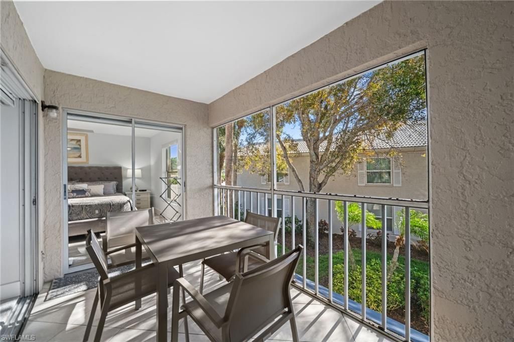 822 Gulf Pavilion Dr, Unit 201, Naples, FL 34108 Photo