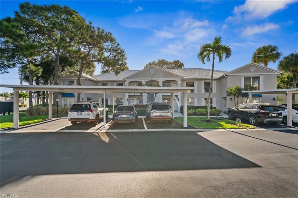 822 Gulf Pavilion Dr, Unit 201, Naples, FL 34108 Photo