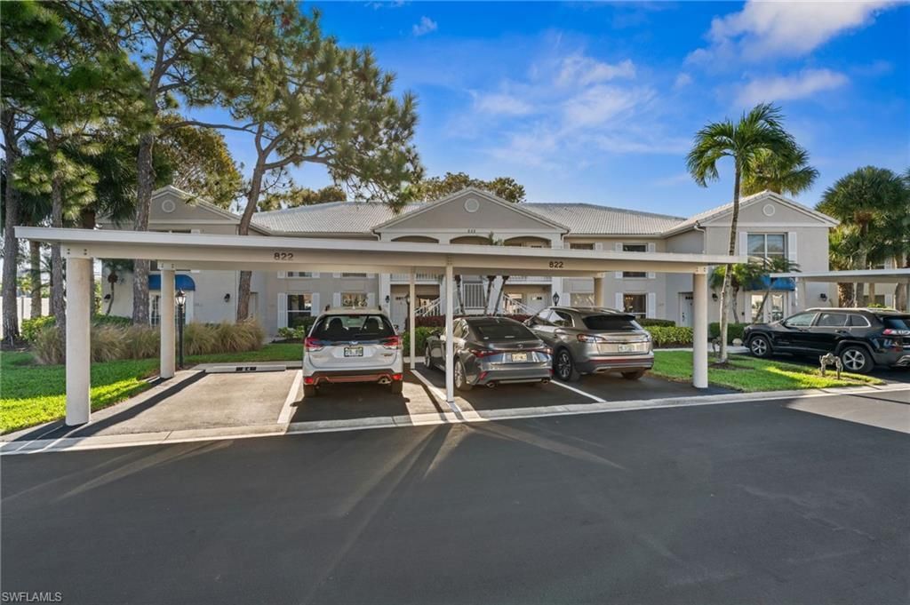 822 Gulf Pavilion Dr, Unit 201, Naples, FL 34108 Photo