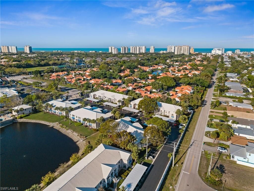 822 Gulf Pavilion Dr, Unit 201, Naples, FL 34108 Photo