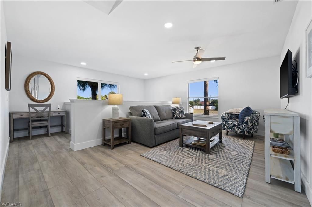 822 Gulf Pavilion Dr, Unit 201, Naples, FL 34108 Photo